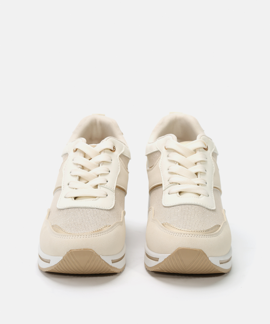 Sapatilhas cunha detalhes image number null